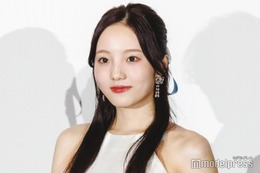 本田真凜、ワンショルドレスで美デコルテ披露「上品」「エレガント」の声