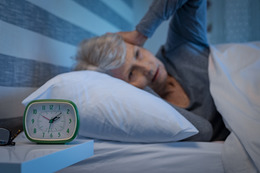 「ついに昼と夜の区別がつかなくなった」認知症である義母。昼夜逆転生活を改善する「目から鱗の方法」とは