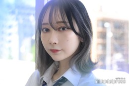 くれまぐ・浅見めい、美脚際立つ後ろ姿に「異次元スタイル」「二度見した」の声 画像