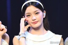 ILLIT、日本活動での目標宣言 IROHA（イロハ）「もっと大きなドームで…」【‘時よ止まれ’発売記念ショーケース】 画像