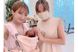 第5子出産の辻希美、抱っこ紐の使い心地に感動！次女らとの笑顔SHOT公開「早速使ってみた」