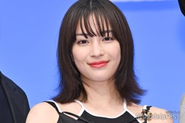 広瀬すず、スナック常連客と自身の出演映画鑑賞へ「おっちゃん達と」