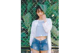 “仮面ライダーヒロイン”松本麗世、美ウエストのぞく抜群スタイル披露