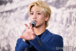 キンプリ高橋海人“100倍に拡大”大スケールの作品に興奮 葛飾北斎への愛熱弁