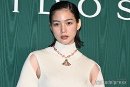 のん、大胆スリットワンピ×オールバックヘアで魅力放出【ブルガリ展覧会フォトコール第一夜】 画像
