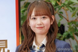 AKB48大盛真歩、バブーシュカ×フリルミニスカのガーリーコーデ披露「美脚が際立つ」「お人形さんみたい」と絶賛の声 画像