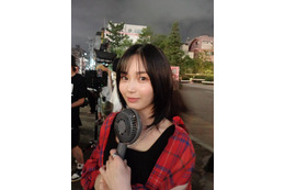 「グラスハート」ヒロイン・宮崎優「実家に帰って家族で餃子つくった」家族とのプライベートショットに反響「自然体で可愛い」「仲良しで微笑ましい」 画像