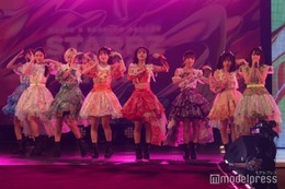 私立恵比寿中学「仮契約のシンデレラ」など4曲披露 パッション溢れるダンスに会場釘付け【STARRZ TOKYO 2025】