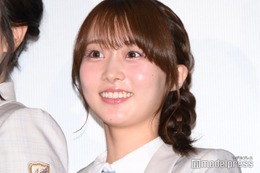 乃木坂46矢久保美緒、色白美脚際立つミニワンピ姿に熱視線「スタイル良すぎ」「お人形さんみたい」 画像