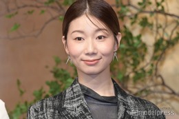 「虎に翼」土居志央梨、赤髪ショートに絶賛の声「凛として美しい」「サラサラで憧れる」 画像
