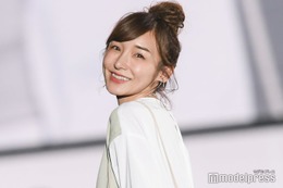 加護亜依、ミニスカ姿で抜群スタイル披露「可愛い」「脚綺麗」と反響 画像