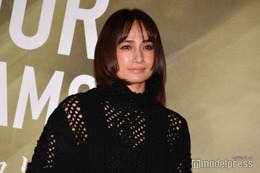 佐田真由美「娘の髪を数年ぶりに結った」写真公開「サラツヤで羨ましい」「可愛いヘアスタイル」の声 画像