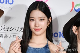 LE SSERAFIMカズハ、圧巻美脚スラリのショーパン姿に反響「異次元のスタイル」「夏が似合う」 画像