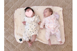 辻希美、0歳次女と“可愛いお客様”の2SHOT披露「めちゃくちゃ 大きくなってるね」 画像