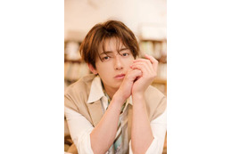 岸本勇太、ファンへの感謝を込めたフォトブック発売決定！ここでしか見られない表情を切り取った一冊に 画像