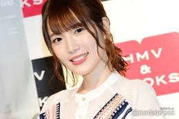新婚の内田真礼、左手薬指に指輪キラリ ドレスショット公開に「結婚おめでとう」の声続々 画像