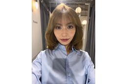 女性芸人の黒レース衣装ショットが話題に メンバーも衝撃「君はどこへ向かう気だ」 画像