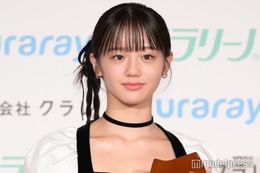 中島瑠菜、ミニ丈ワンピから美脚披露 19歳の誕生日直前の受賞に笑顔「少し早めのプレゼント」【第21回クラリーノ美脚大賞2025】 画像
