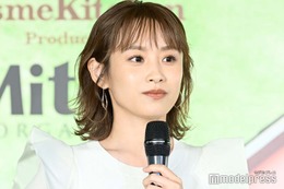 高橋愛、ハーフパンツからほっそり美脚輝く「真っ直ぐで綺麗」「着こなしおしゃれ」と反響 画像