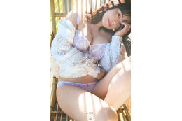 磯山さやか、最高に魅力的な“マシュマロボディ”にドキッ！リラックスした無防備SHOT披露