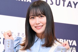 白間美瑠、ミニ丈コーデで脚線美披露「ビジュ良すぎ」「完璧なスタイル」の声 画像