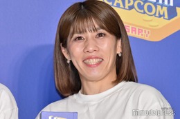 吉田沙保里、ミニスカ×裸足でダンス「脚綺麗」「体幹最強」と話題に 画像