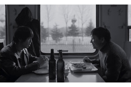 愛を求める孤独な中年男たちをオフビートに描く『ベ・ラ・ミ 気になるあなた』予告編