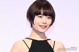 杉咲花、美肩輝くハワイオフショット公開「ずっと見ていられるほどの可愛さ」「笑顔に癒された」の声 画像