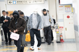 Mrs. GREEN APPLE名古屋入りの様子をキャッチ “フェーズ2”最後のライブに期待高まる【独占写真】 画像