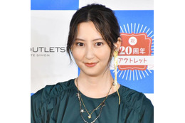 河北麻友子、第2子出産を報告！赤ちゃんを抱いた近影に「産後とは思えない綺麗さ」の声 画像