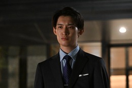 Snow Man向井康二、TBSドラマ初出演で実現した光景 “ニセパパ”の役作り・共演者との撮影裏話も【フェイクマミー】 画像