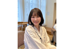 元AKB48浦野一美、夫＆娘2人との密着ショット公開「素敵な家族写真」「幸せが伝わる」と反響 画像