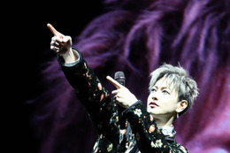 佐藤健「グラスハート」TENBLANKボーカルとして初の単独アジアツアー開幕 台北でファン3000人熱狂＆ピアノ弾き語りも披露 画像