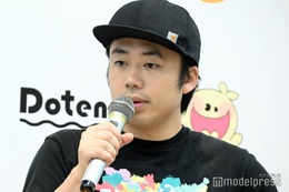 フィッシャーズ・シルクロード、1歳息子の抱っこショット公開「楽しそうで何より」「斬新な遊びしてる」と反響