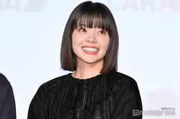 岸井ゆきの、黒シースルードレスで魅力放つ「軽やかで素敵」「衣装もネイルも完璧」の声