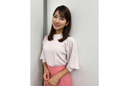 テレ朝・安藤萌々アナ、スカートから美脚スラリ「知性が感じられる」「完璧スタイル」と反響