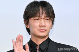 綾野剛、自身の提案シーン採用される 監督も称賛「監督はあっちですから」【星と月は天の穴】 画像