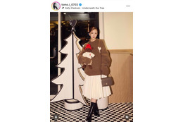 板野友美、ふわふわニット×スカートのあったかコーデに反響「可愛すぎる～」「最高の推し」