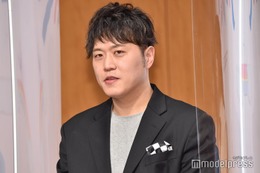 5児の父・エハラマサヒロ、4歳次男顔出しの肩車ショット公開「笑顔が似てる」「幸せ溢れてる」と反響