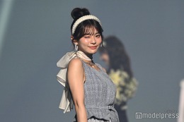 永瀬莉子、凱旋ランウェイで美肌輝くノースリーブ姿披露「憧れのスタイル」「透明感際立つ」と反響【TGC広島2025】