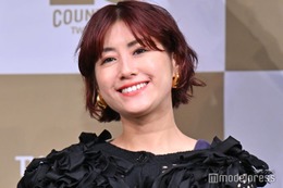 IMALU、キャミインナー×シースルー衣装姿披露「色っぽい」「ミステリアスな美女」と反響 画像