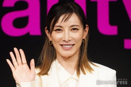 加藤あい、9年ぶり広告イベント登場 食生活など“大切にしている習慣”3つ明かす 画像