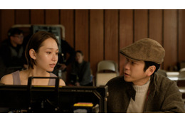 二宮和也＆白本彩奈、CM初共演で“カントクと選手”に ハードル挑戦し抜群の運動神経発揮