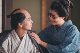 「拍子木、聞こえねぇんだけど」48歳で散った江戸のメディア王・蔦屋重三郎。それぞれの「天罰」「救済」そして瀬川のその後。“べらぼう”最終回が描いた「夢噺」とは【NHK大河『べらぼう』第48回】