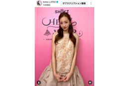 板野友美、ほっそり美腕際立つノースリワンピSHOTに反響「めっちゃ可愛い」「お綺麗です」