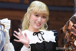 矢吹奈子、雰囲気ガラリな金髪姿＆ドレス衣装で登場 初の“福田組”稽古振り返る【サムシング・ロッテン！】 画像