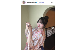 美人インフルエンサー、ショーパン姿で美脚披露「脚長い」「小顔が際立ってる」と熱視線