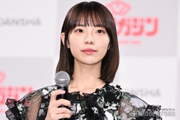 菊地姫奈「ズートピア」ジュディコーデ披露にファン歓喜「美脚すぎる」「天使」