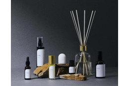 NOWHERE NOWHERE、香りと潤いで満たす「バスフレグランスオイル」発売 画像