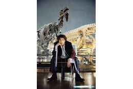 庄司浩平、抜群のスタイルでソリッドかつモードな魅力が全開！“憧れの聖地”での撮影が叶う